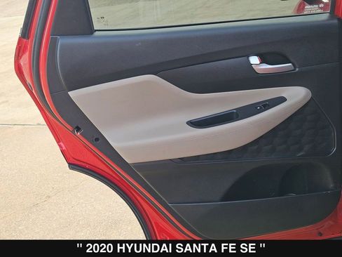 Used 2020 Hyundai Santa Fe SE FWD image 18