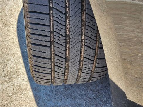 Used 2021 Tesla Model 3 Long Range image 11