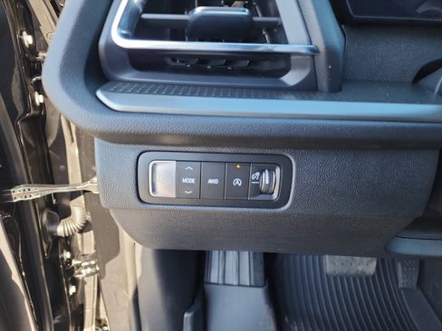 New 2026 Chevrolet Traverse LT w/ Driver Confidence Package image 22