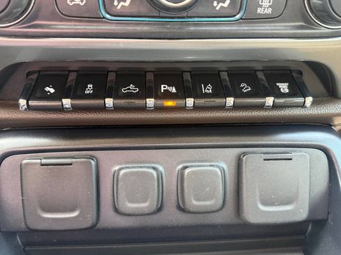 Used 2015 Chevrolet Silverado 2500 LTZ w/ Duramax Plus Package AWD/4WD image 25