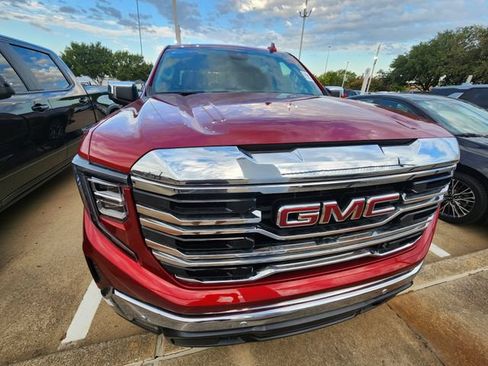 Used 2026 GMC Sierra 1500 SLT AWD/4WD image 2