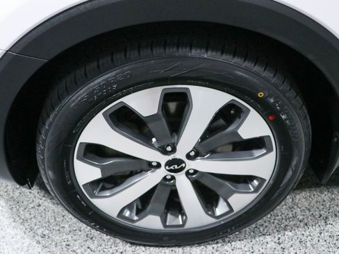 Used 2022 Kia Telluride SX AWD/4WD image 11