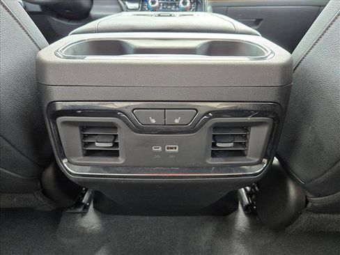 Used 2024 GMC Sierra 1500 AT4 w/ Technology Package AWD/4WD image 17