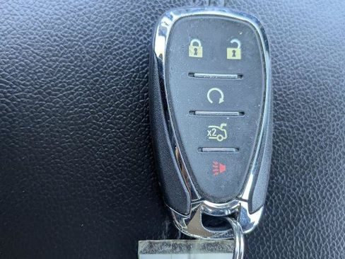 Used 2025 Chevrolet Malibu LT FWD image 26