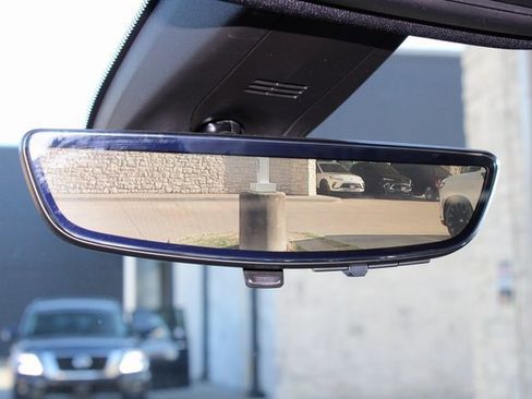 Used 2023 Chevrolet Traverse High Country image 33