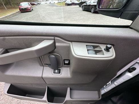 Used 2024 Chevrolet Express 2500 w/ Driver Convenience Package image 15