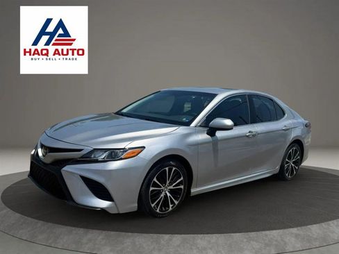 Used 2018 Toyota Camry SE w/ Protection Package (Q2) FWD image 1