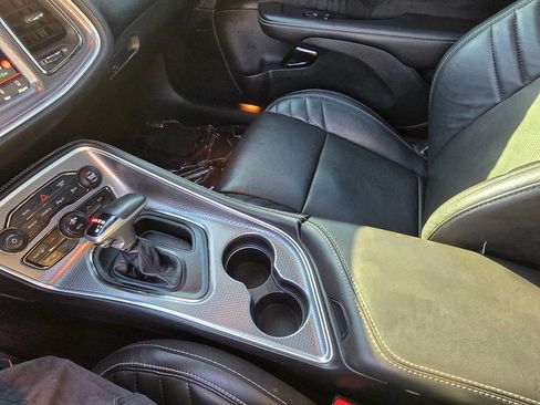 Used 2018 Dodge Challenger SRT Hellcat image 35