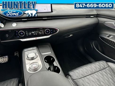Used 2023 Genesis GV70 3.5T Sport w/ Sport Prestige Package AWD/4WD image 20