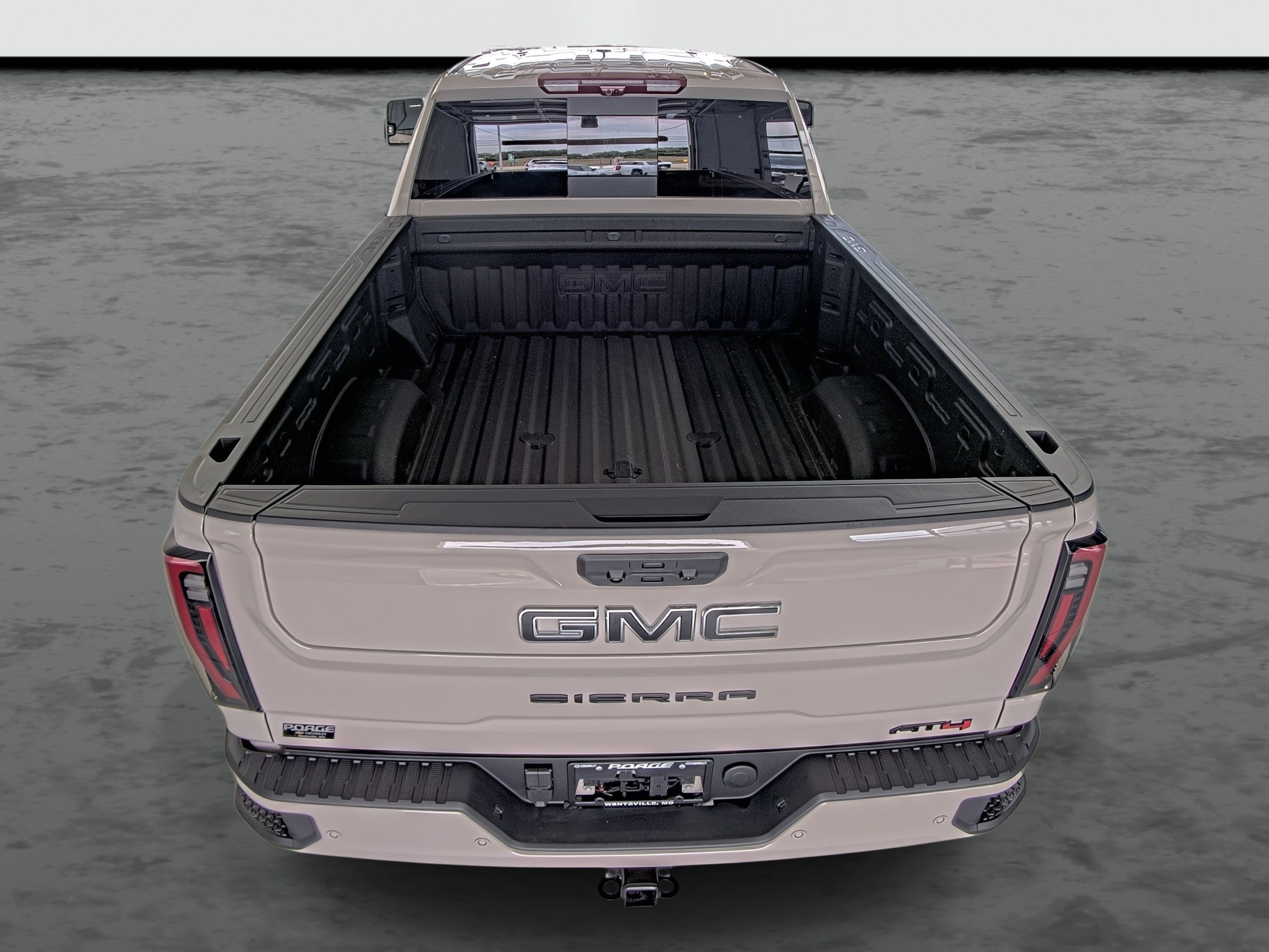 Used 2026 GMC Sierra 2500 AT4 w/ AT4 Premium Plus Package AWD/4WD image 3