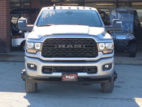 Used 2024 RAM 3500 Big Horn w/ Night Edition image 2
