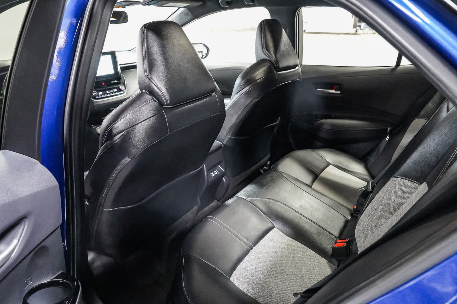 Used 2024 Toyota Corolla XSE FWD image 19