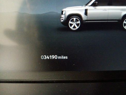 Used 2024 Land Rover Defender 110 S AWD/4WD image 16