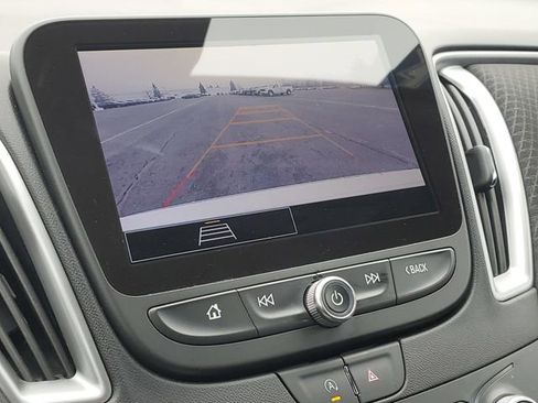 Used 2025 Chevrolet Malibu LT image 14