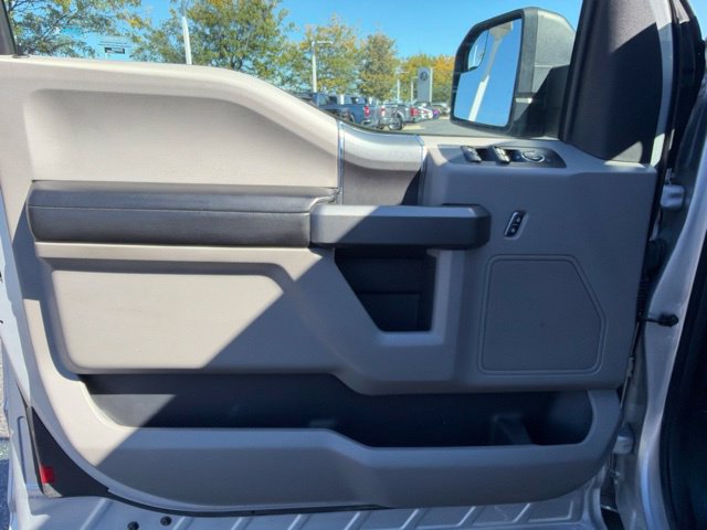 Used 2017 Ford F150 XLT w/ Equipment Group 301A Mid AWD/4WD image 25