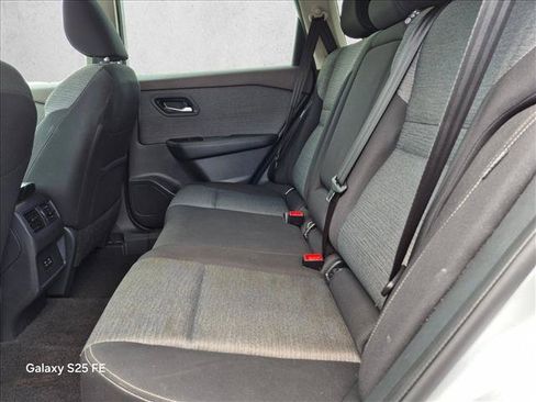 Used 2023 Nissan Rogue SV FWD image 18