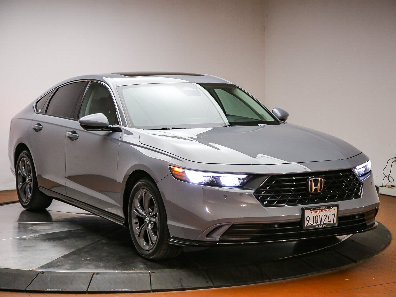 Used 2024 Honda Accord EX-L image 3