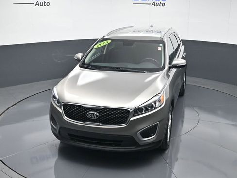 Used 2018 Kia Sorento LX w/ LX V6 Convenience Package image 48