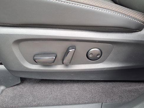 New 2026 Nissan Pathfinder SL AWD/4WD image 12