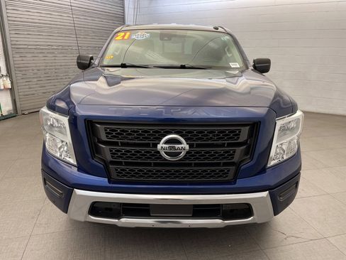 Used 2021 Nissan Titan SV w/ SV Convenience Package image 10