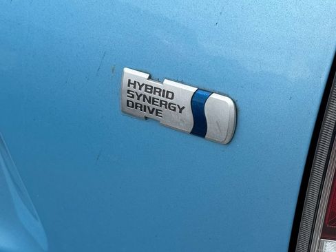 Used 2015 Toyota Prius C One FWD image 4