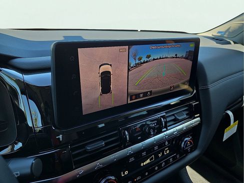 New 2026 Nissan Pathfinder Platinum AWD/4WD image 20