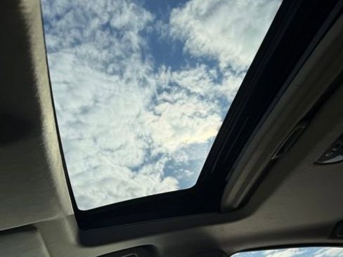 Used 2022 Honda HR-V EX image 17