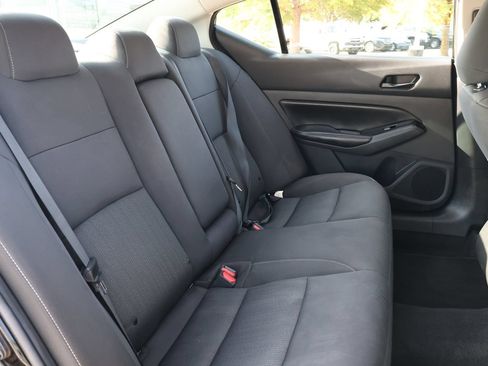 Used 2023 Nissan Altima 2.5 SV FWD image 30