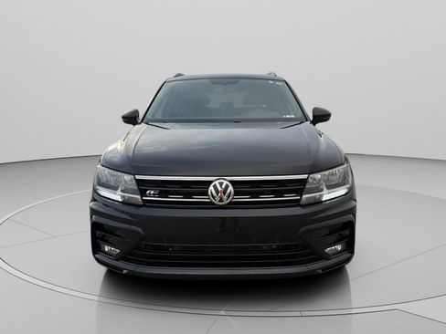 Used 2020 Volkswagen Tiguan SE R-Line image 8