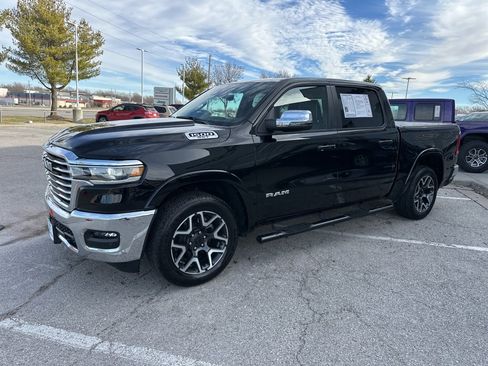 Used 2025 RAM 1500 Laramie image 11