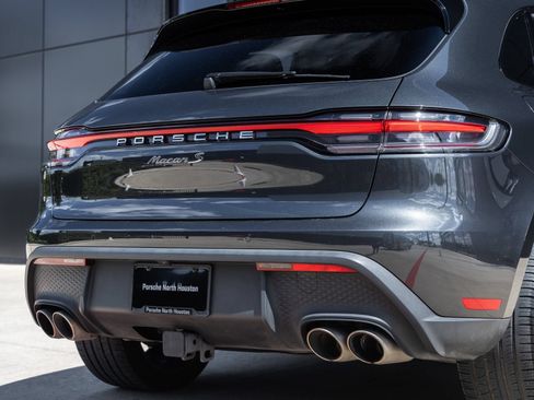 Used 2024 Porsche Macan S AWD/4WD image 17