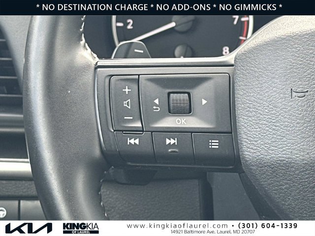 Used 2025 Nissan Rogue SV AWD/4WD image 9
