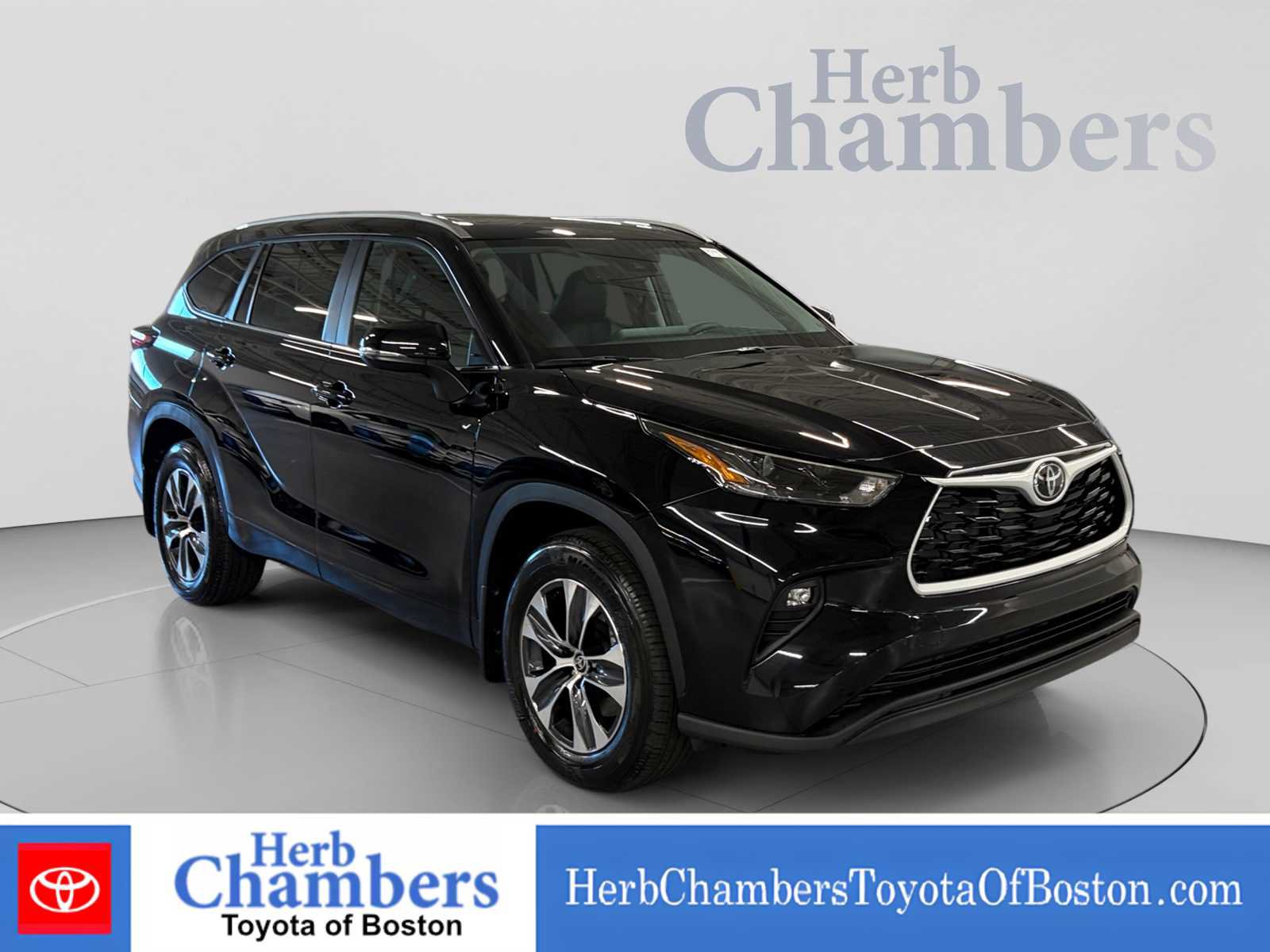 Used 2026 Toyota Highlander XLE AWD/4WD image 1