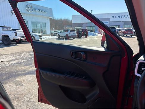 Certified 2023 Hyundai Venue Limited image 20