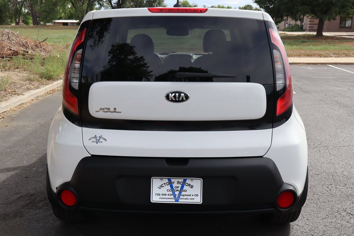 Used 2015 Kia Soul + FWD image 6