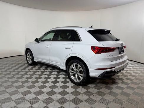 Used 2022 Audi Q3 2.0T Premium Plus w/ Premium Plus Package AWD/4WD image 5