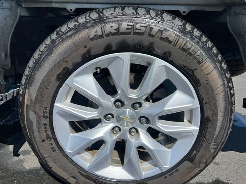 Used 2022 Chevrolet Silverado 1500 Custom RWD image 7