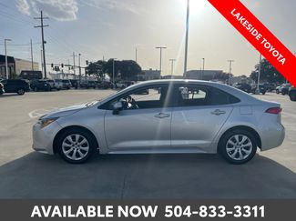 Used 2023 Toyota Corolla LE FWD video 2