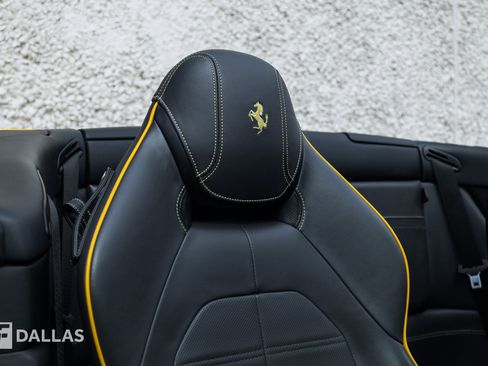 Used 2016 Ferrari California T RWD image 36