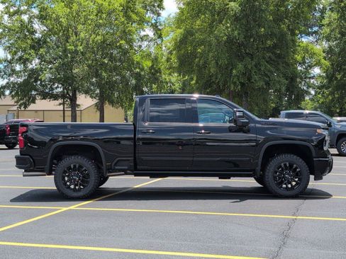 New 2026 Chevrolet Silverado 2500 High Country w/ High Country Premium Package AWD/4WD image 8