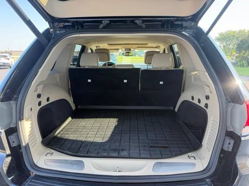 Used 2019 Jeep Grand Cherokee Limited AWD/4WD image 14