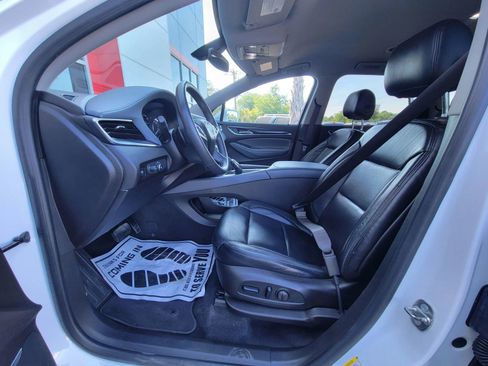Used 2018 Buick Enclave FWD image 10