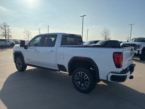 Used 2022 GMC Sierra 2500 AT4 w/ AT4 Premium Plus Package image 3