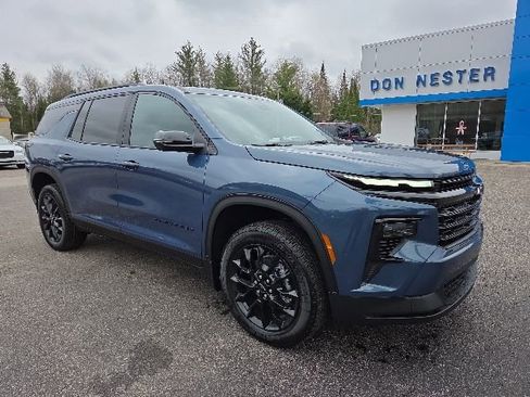 New 2026 Chevrolet Traverse LT w/ Midnight/Sport Edition AWD/4WD image 1