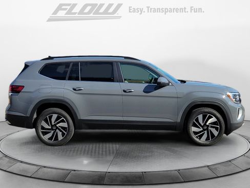New 2026 Volkswagen Atlas SE image 8