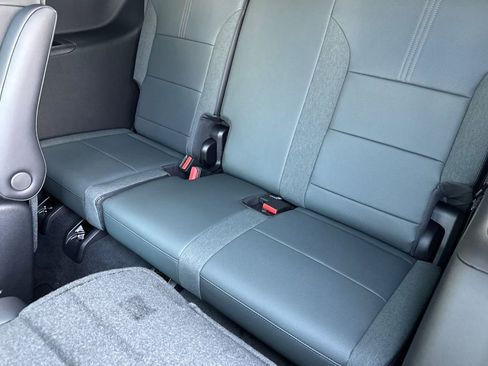 New 2026 GMC Acadia AT4 w/ Super Cruise Package image 13