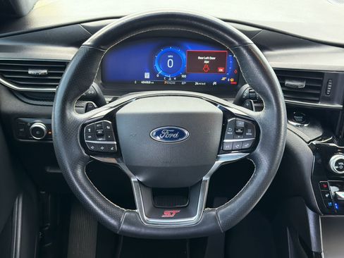 Used 2022 Ford Explorer ST w/ Equipment Group 401A RWD image 11