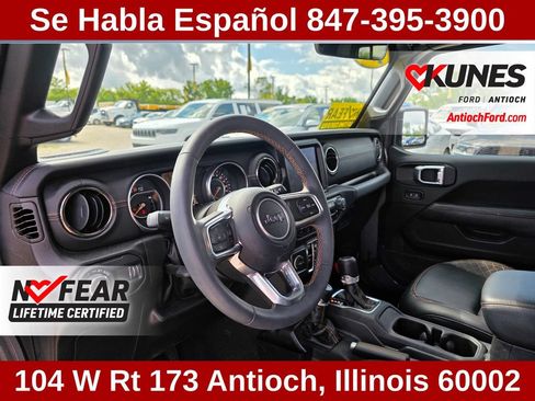 Used 2023 Jeep Gladiator Overland AWD/4WD image 22