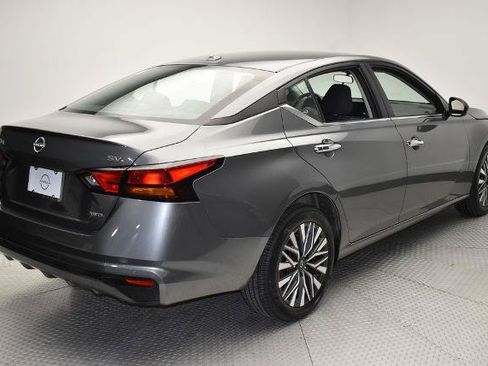 Certified 2024 Nissan Altima 2.5 SV AWD/4WD image 3