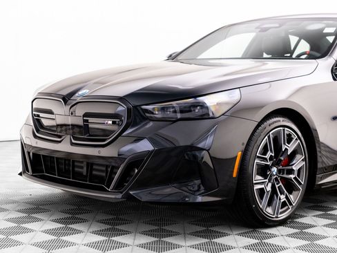 New 2026 BMW i5 M60 AWD/4WD image 38